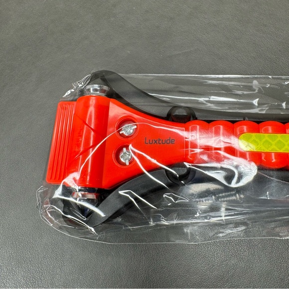 Luxtude Window Breaker - Picture 2 of 4